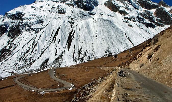 1467715749_1lachung 2.jpg